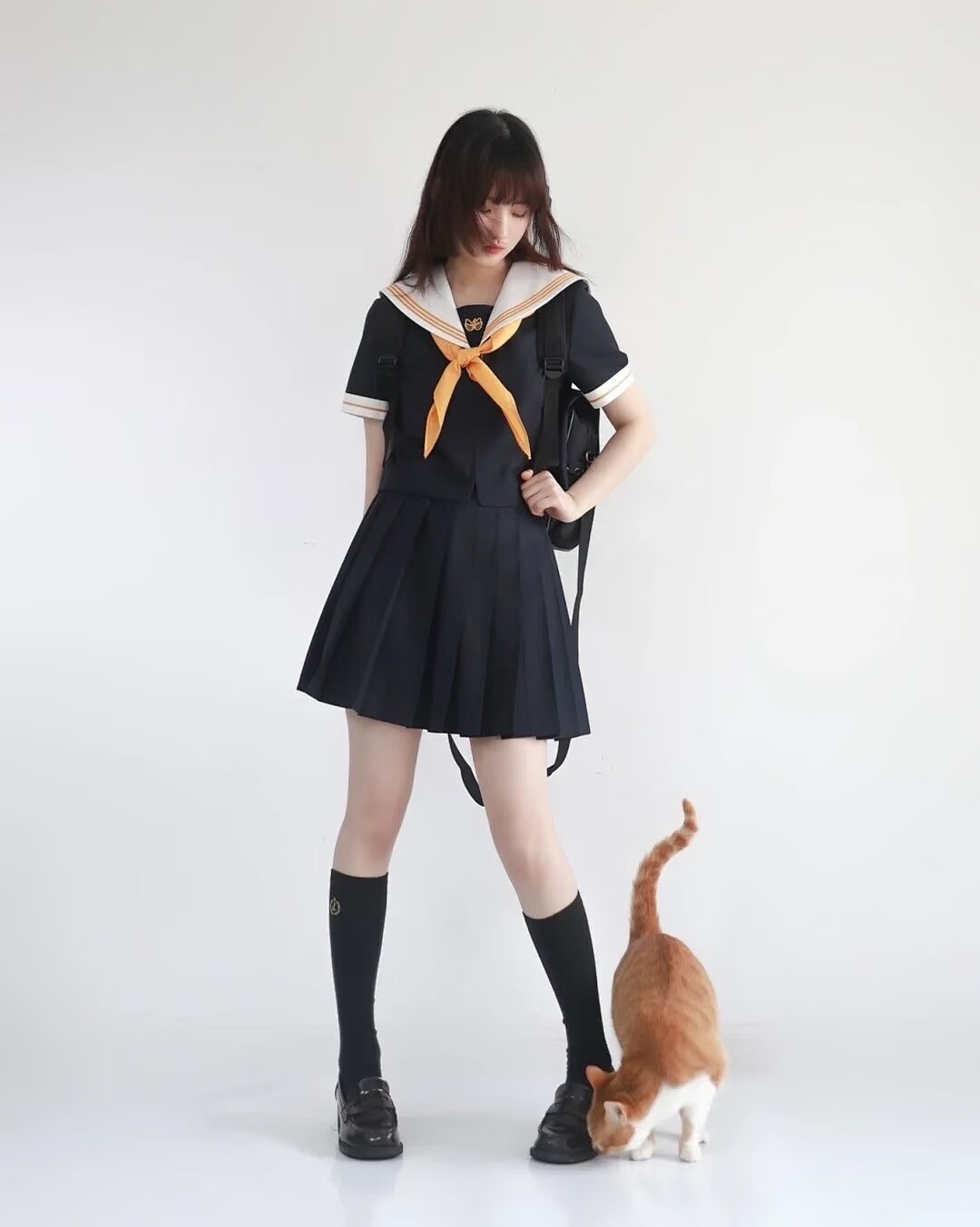 整理了一些女性站姿pose，可供参考
